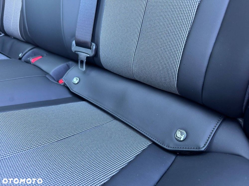 BYD Dolphin G Comfort E-CVT - 17