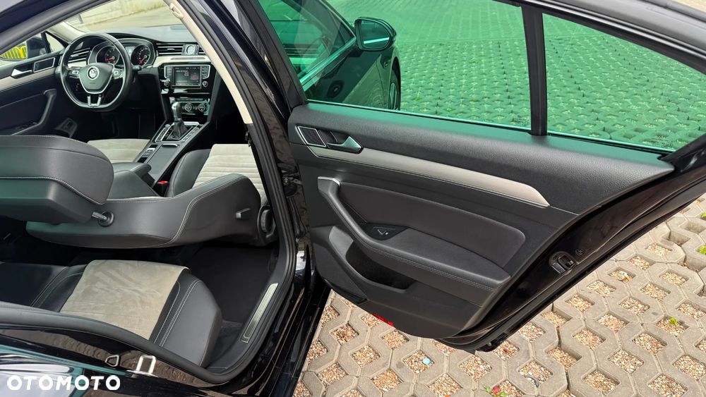 Volkswagen Passat 1.8 TSI BMT Highline DSG - 23