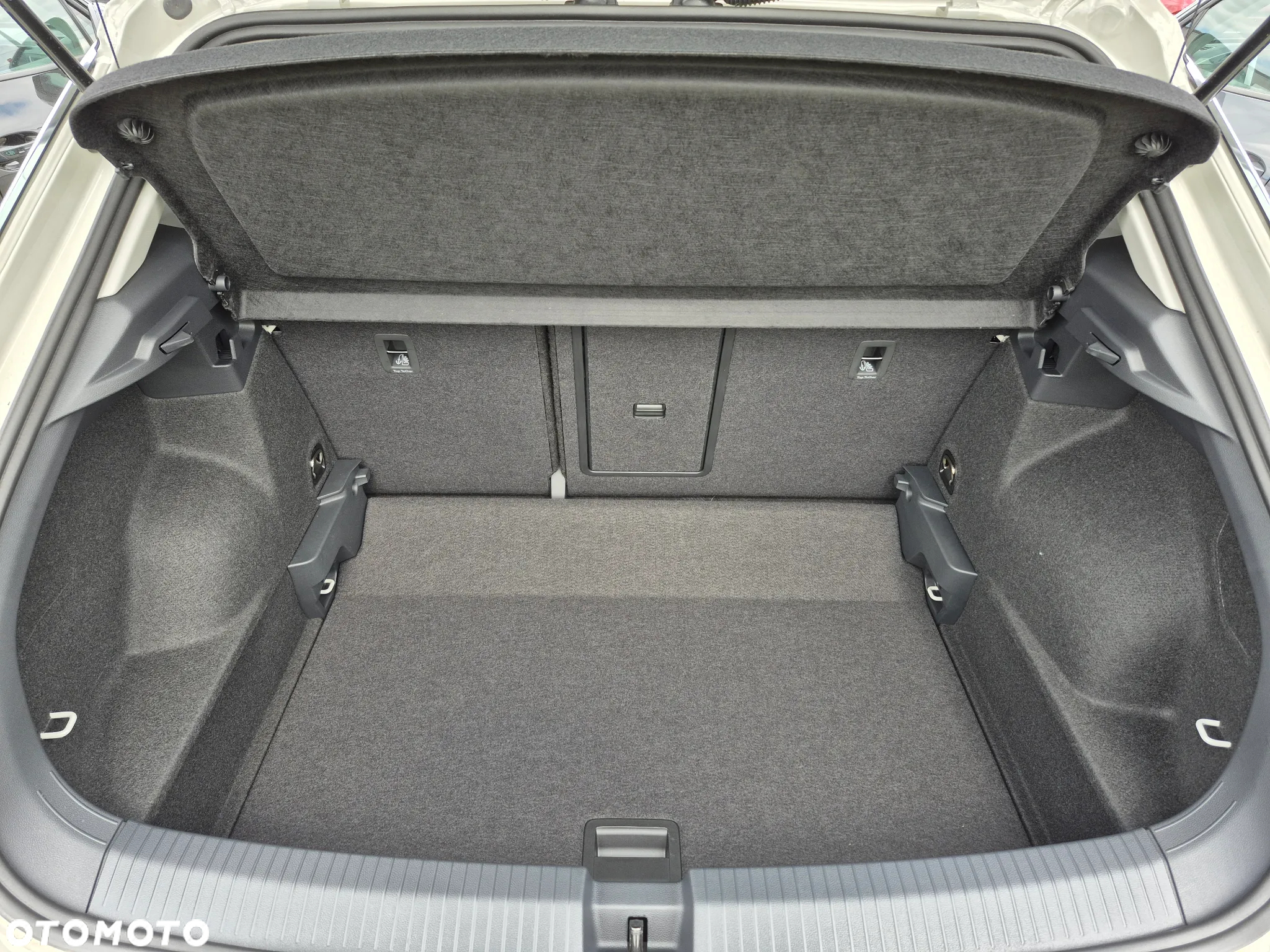 Volkswagen T-Roc 1.5 TSI Life DSG - 18