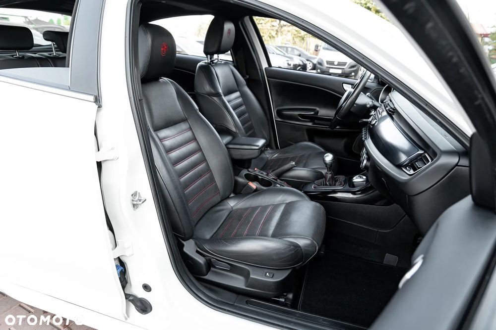 Alfa Romeo Giulietta - 25
