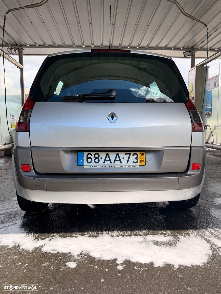 Renault Scénic 1.5 dCi Confort - 6