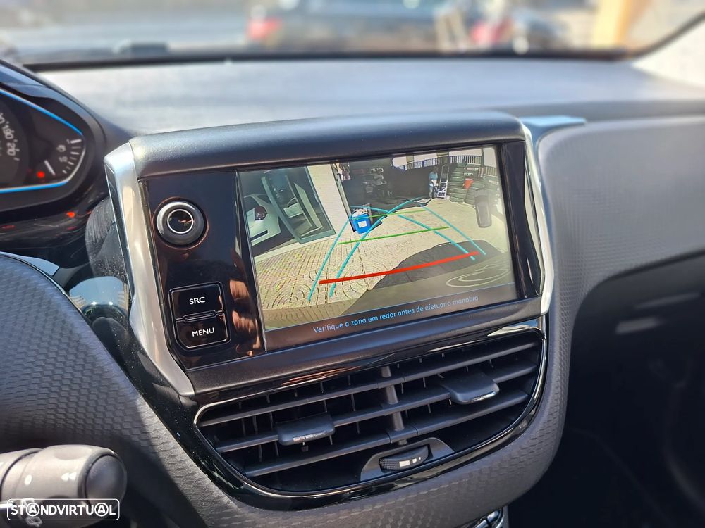 Peugeot 2008 1.2 PureTech Crossway - 32
