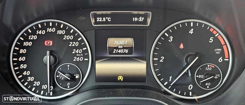 Mercedes-Benz A 180 CDI (BlueEFFICIENCY) Urban - 12