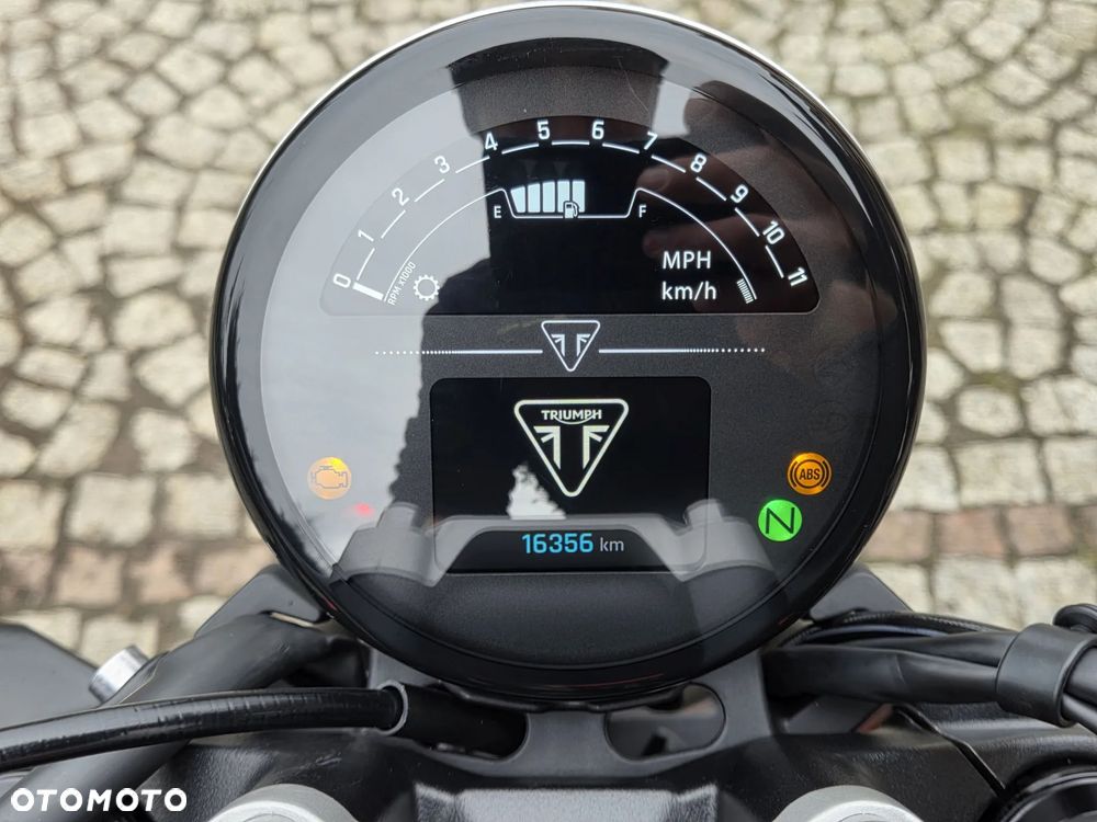 Triumph Trident - 21