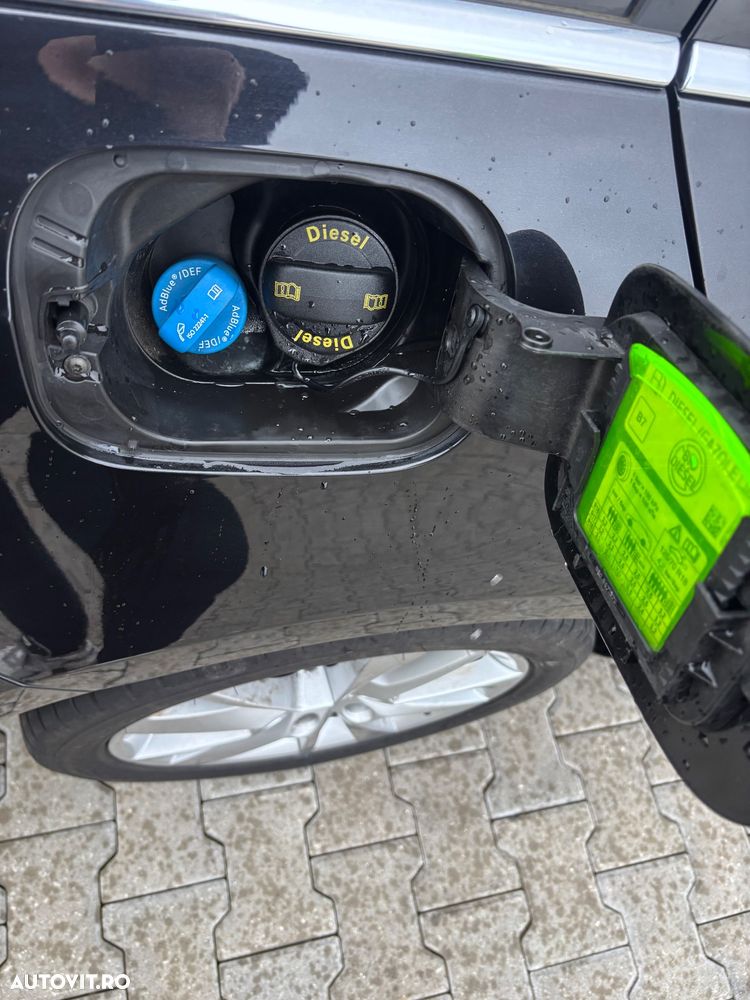 Skoda Octavia 2.0 TDI STYLE DSG - 11