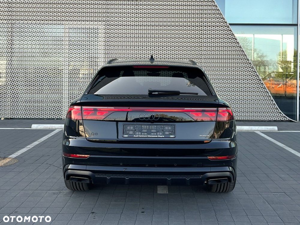 Audi Q8 - 10