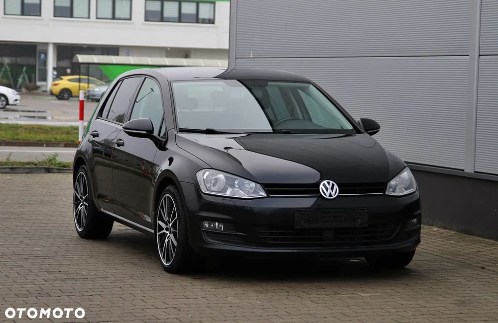 Volkswagen Golf - 16