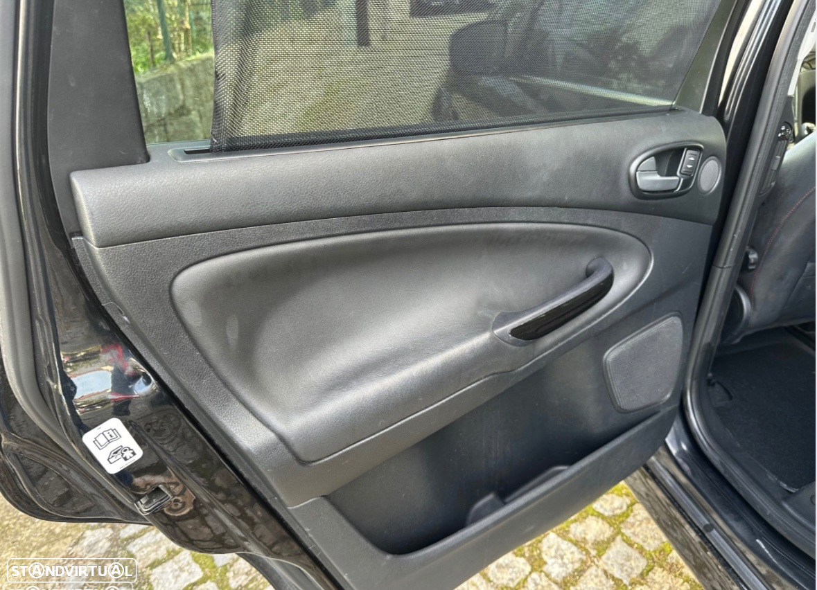Ford S-Max 2.0 TDCi Titanium 7L - 40