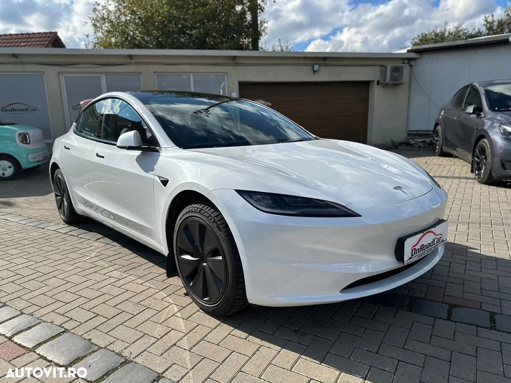 Tesla Model 3 Standard Reichweite Plus Hinterradantrieb - 2