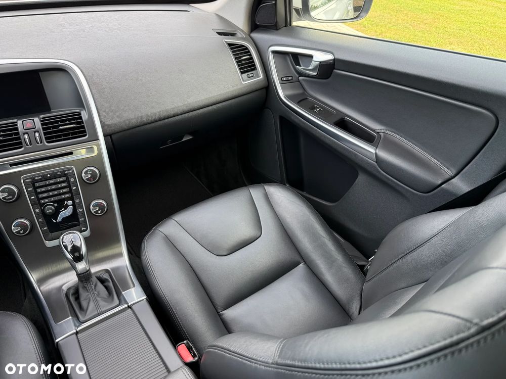 Volvo XC 60 D4 Geartronic Summum - 20