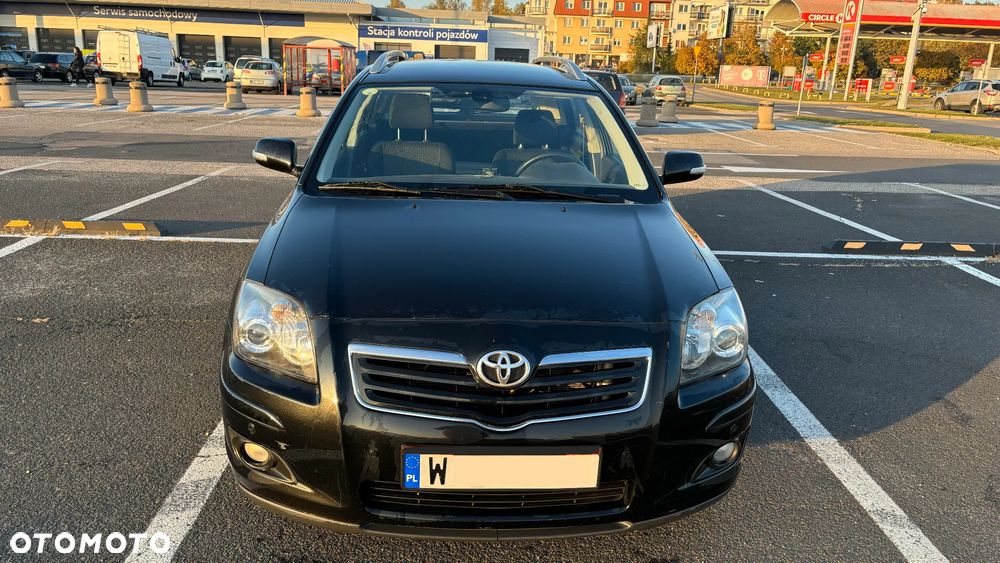Toyota Avensis 1.8 VVT-i Combi Automatik Sol - 2