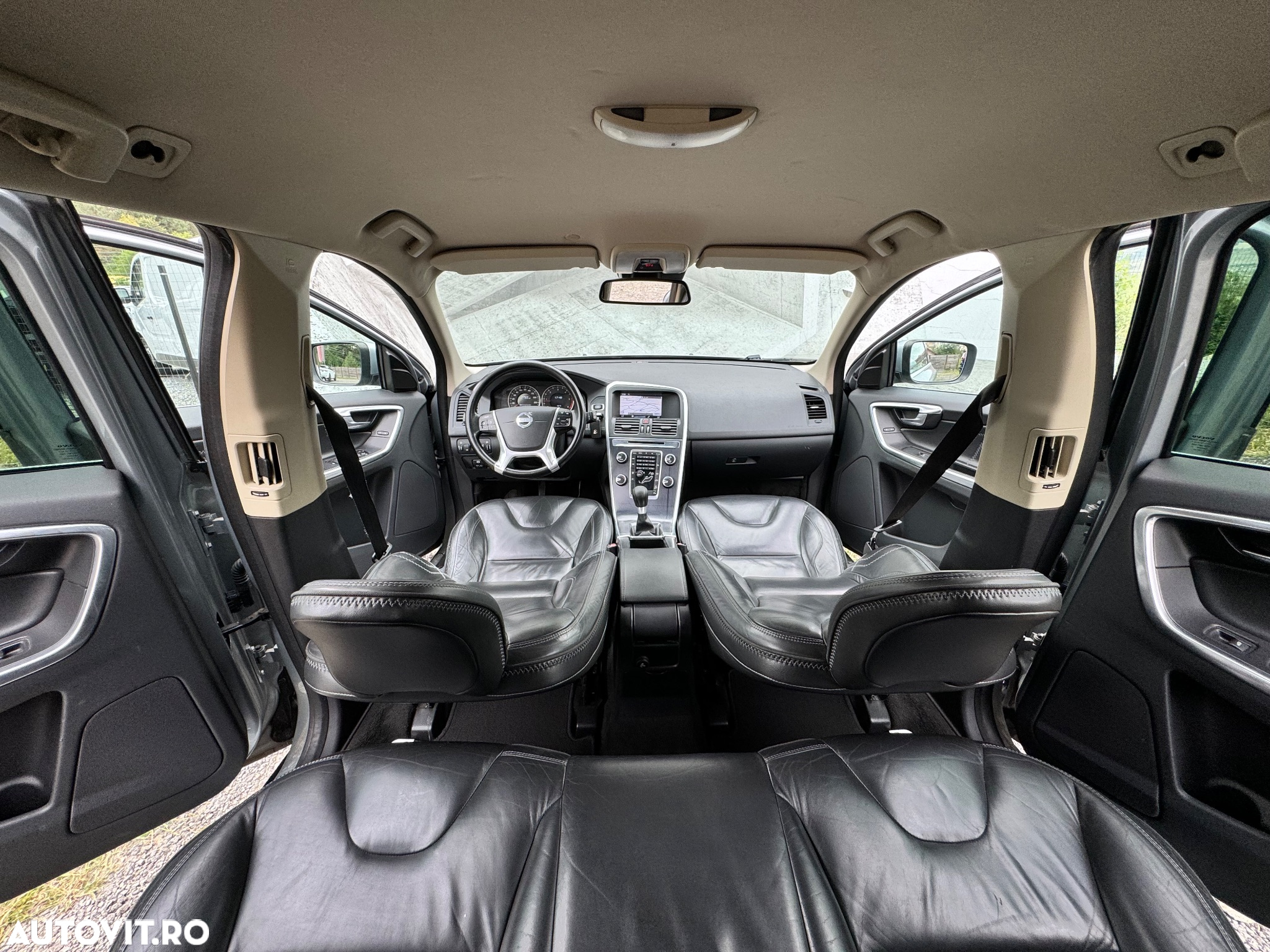 Volvo XC 60 D3 AWD Ocean Race - 39