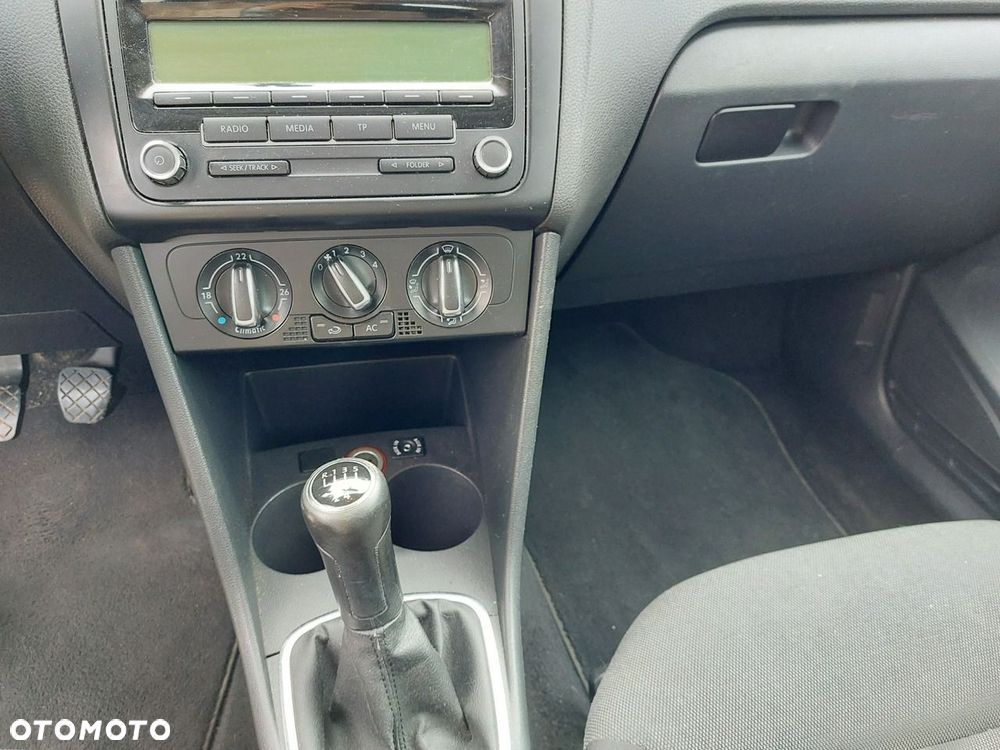 Volkswagen Polo - 14