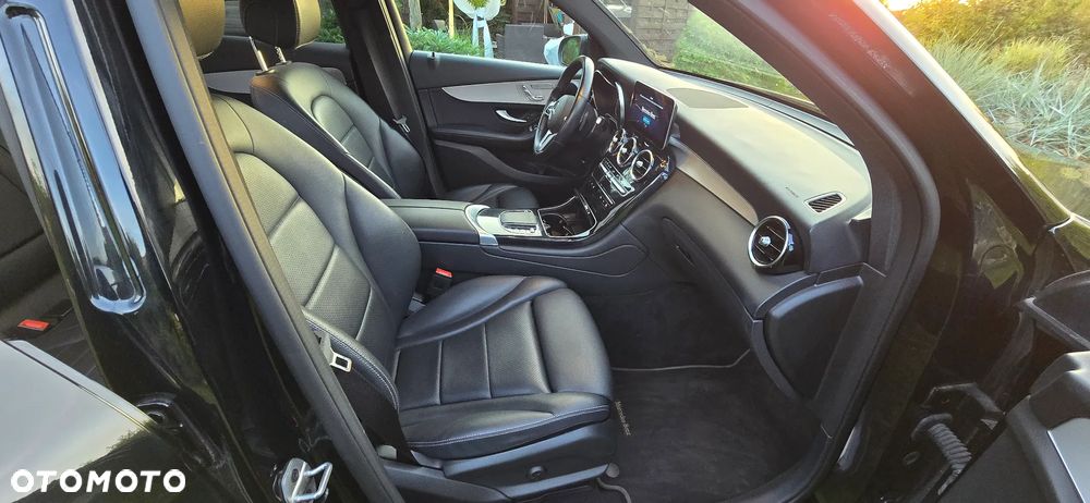Mercedes-Benz GLC 300 4-Matic - 27