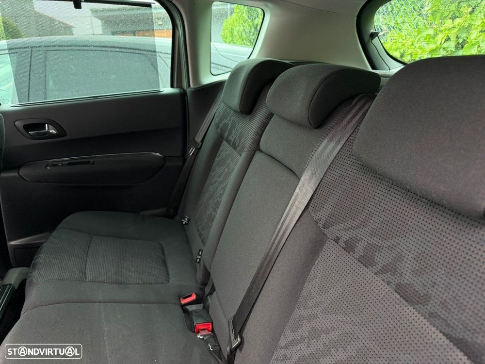 Peugeot 3008 1.6 e-HDi Active 2-Tronic - 10