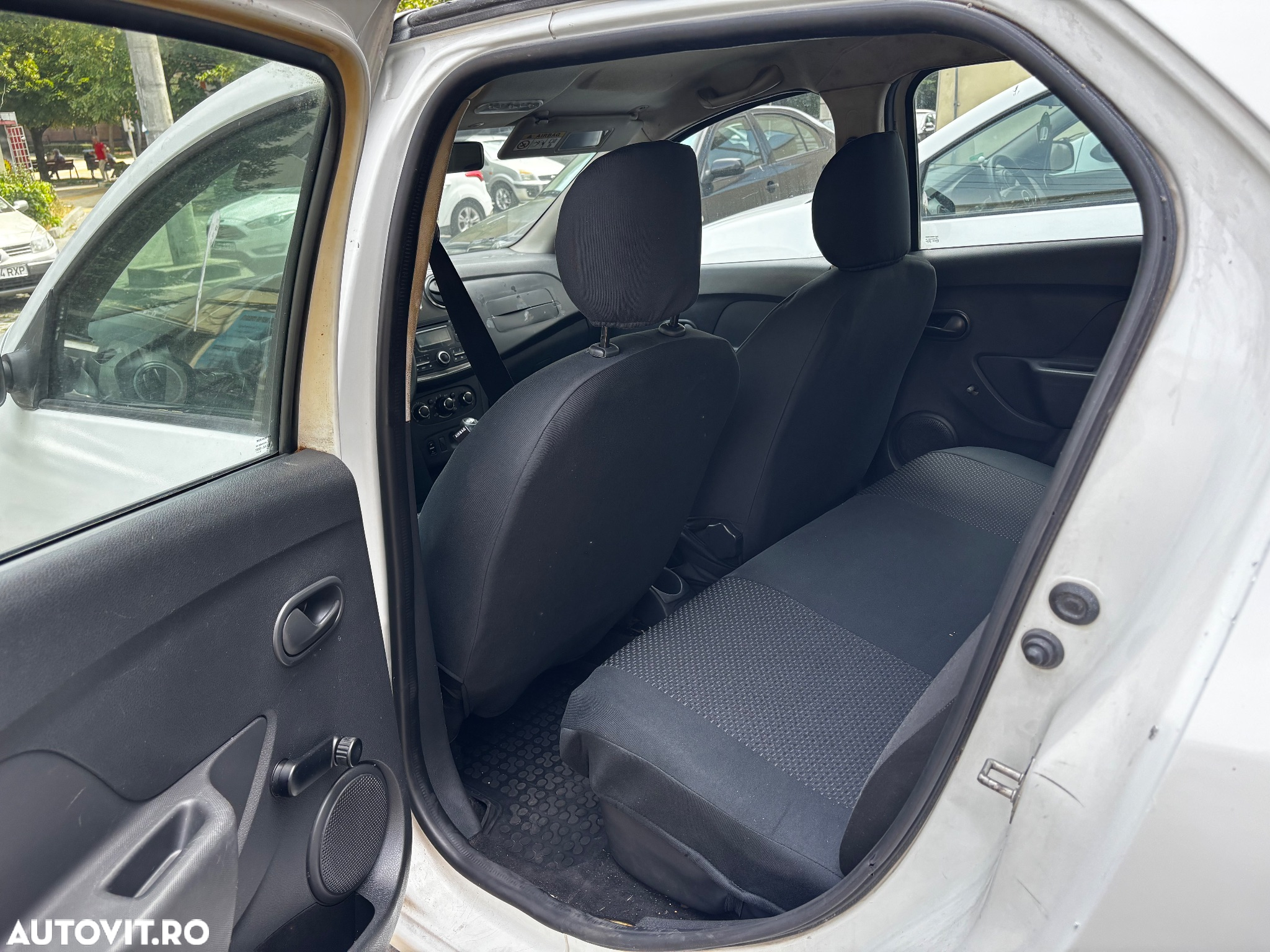 Dacia Logan - 6