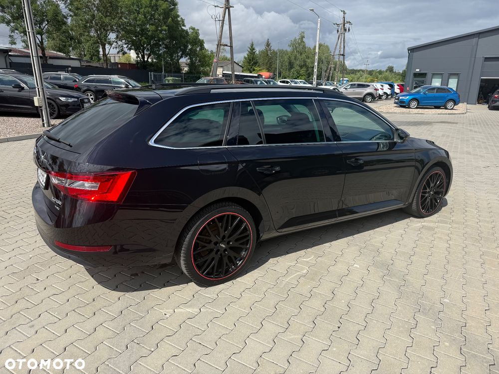 Skoda Superb 2.0 TDI 4x4 DSG Premium Edition - 12