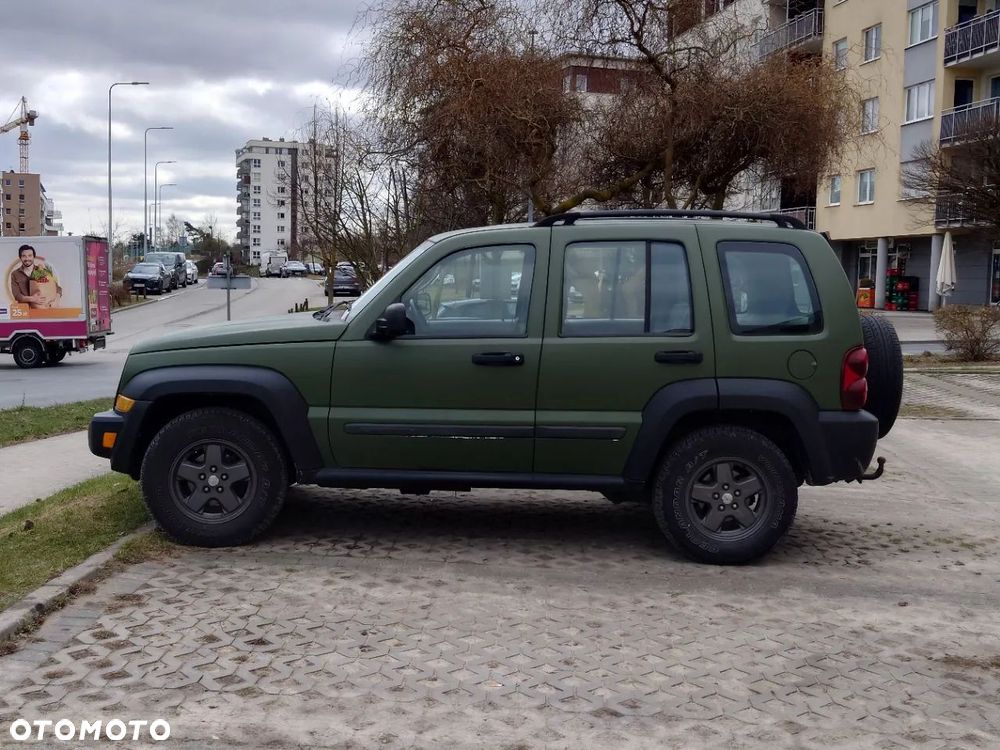 Jeep Liberty - 4