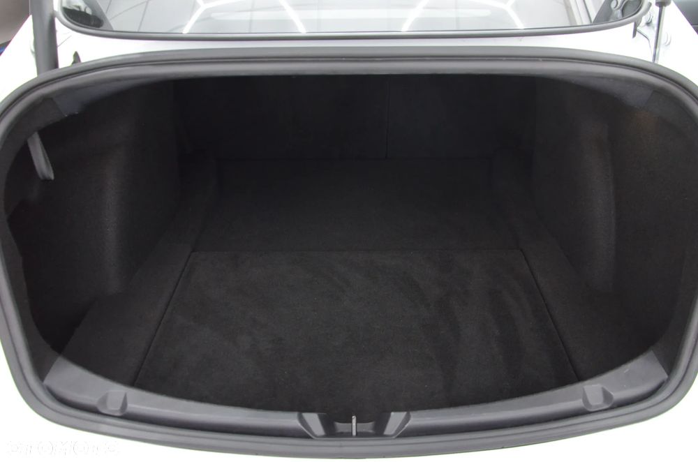 Tesla Model 3 - 15