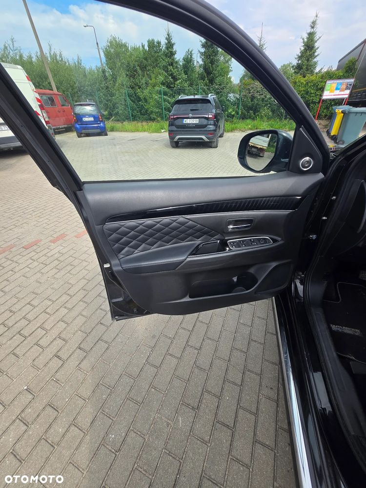 Mitsubishi Outlander - 16