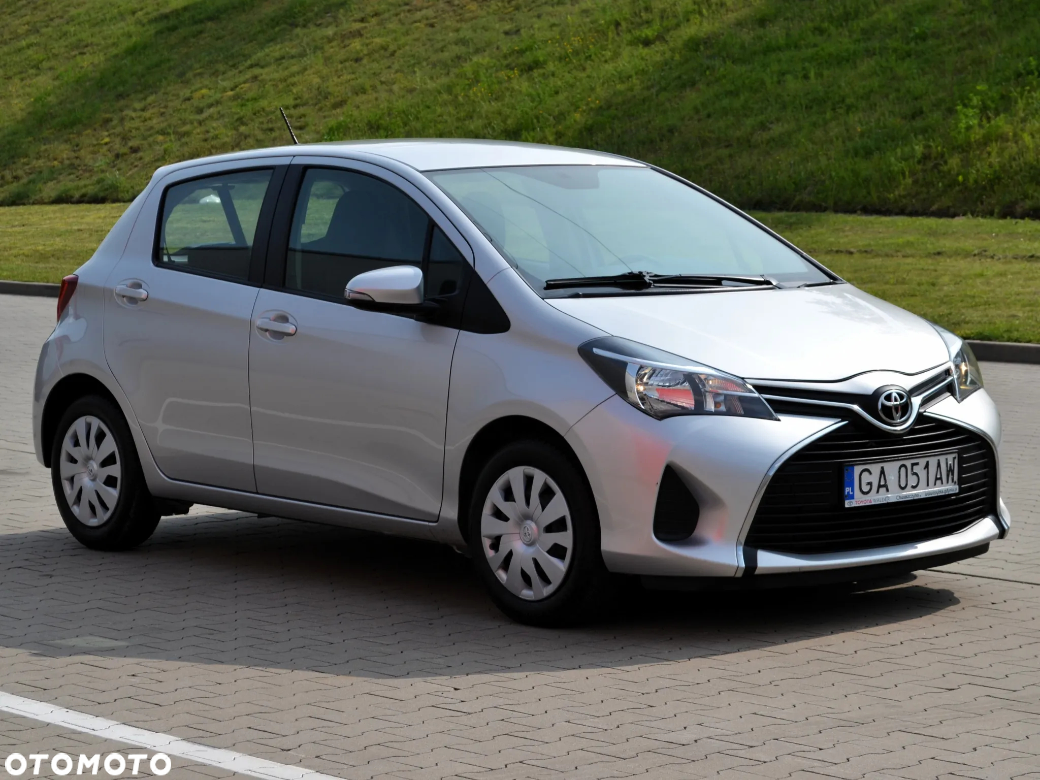 Toyota Yaris 1.0 Life EU6 - 3