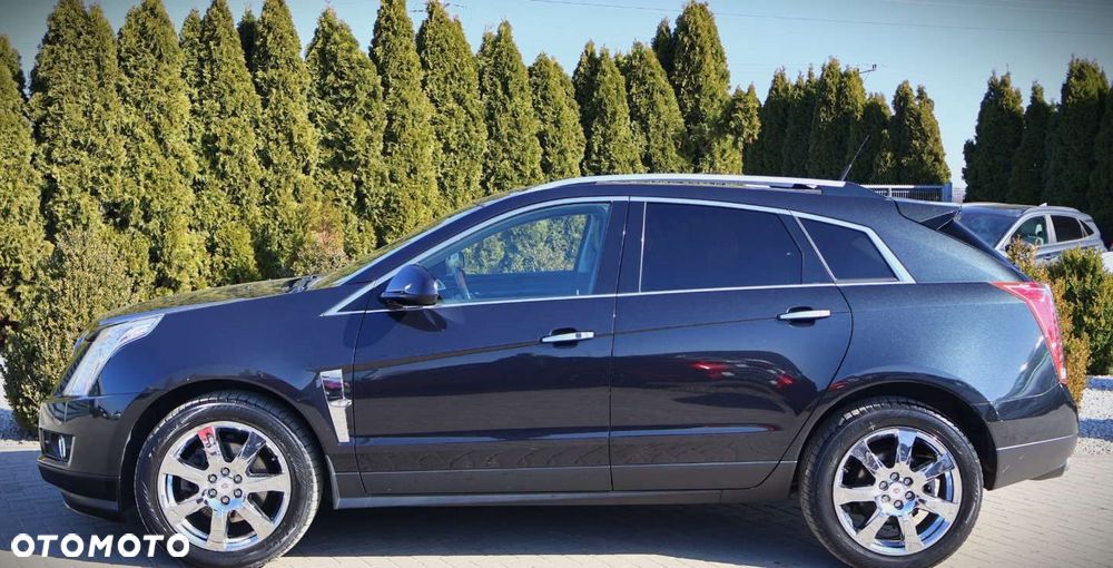 Cadillac SRX - 8