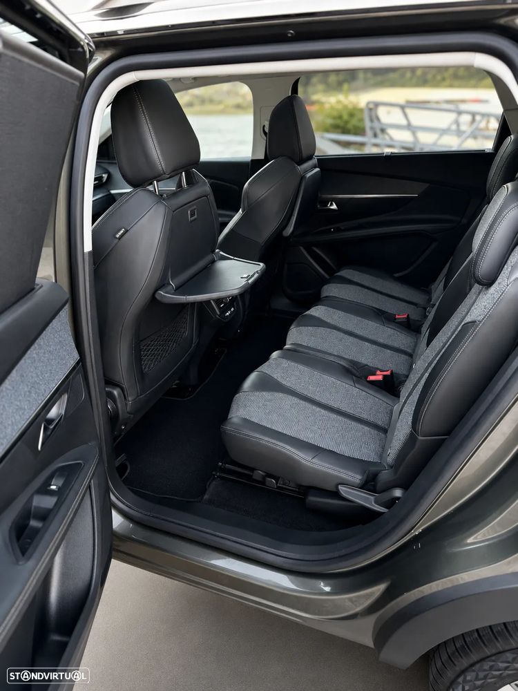 Peugeot 5008 - 10