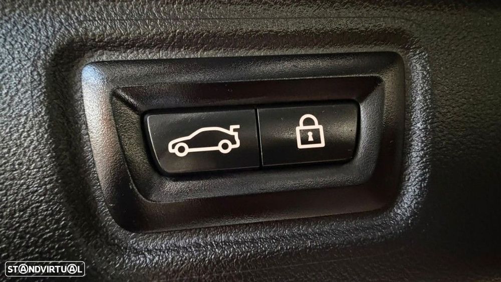 BMW 320 e Line Sport Auto - 10