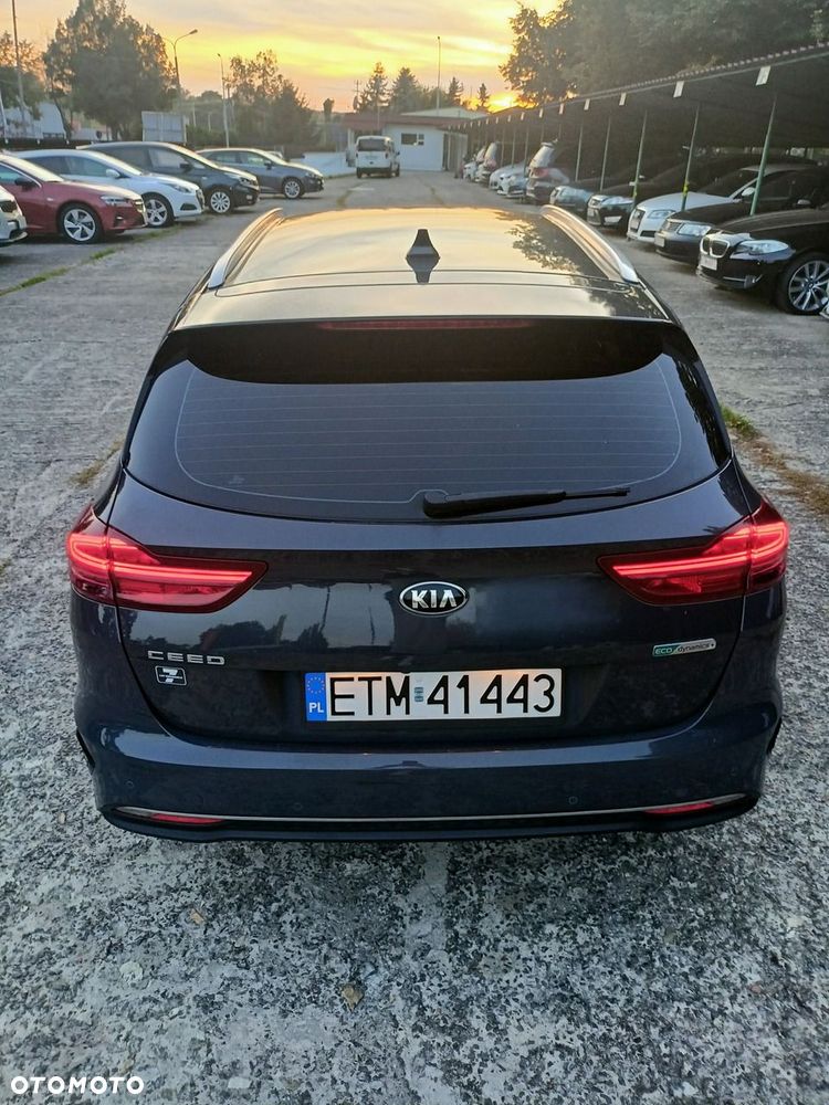 Kia Ceed - 15