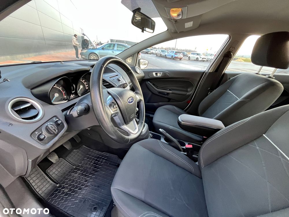 Ford Fiesta 1.25 Ambiente EU5 - 9
