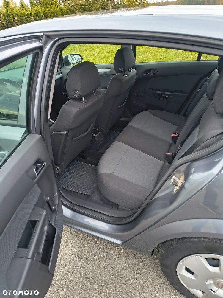 Opel Astra - 17