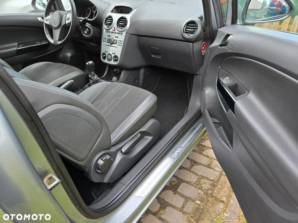 Opel Corsa 1.4 16V Edition - 13