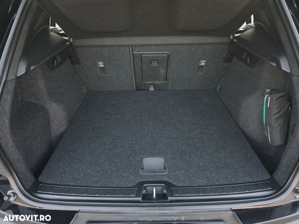 Volvo XC 40 T5 Recharge DKG RDesign Expression - 33