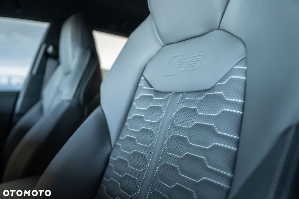 Audi RS Q8 - 11