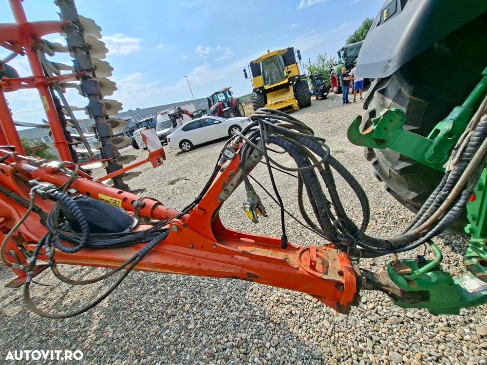 Kuhn Performer 6000 cultivator cu discuri si dinti - 8