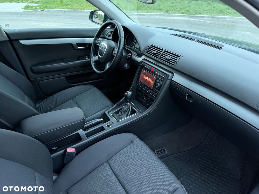 Audi A4 Avant - 12