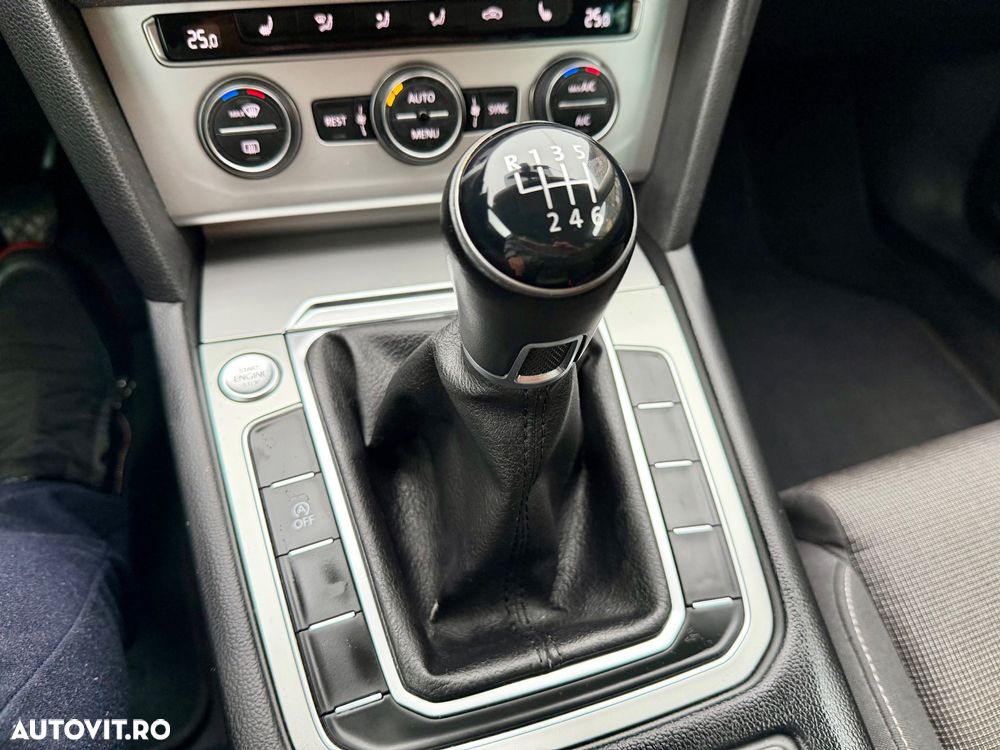 Volkswagen Passat 1.4 TSI ACT 4Motion R Executive - 13