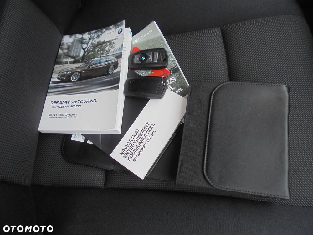 BMW Seria 5 520d Touring Luxury Line - 21