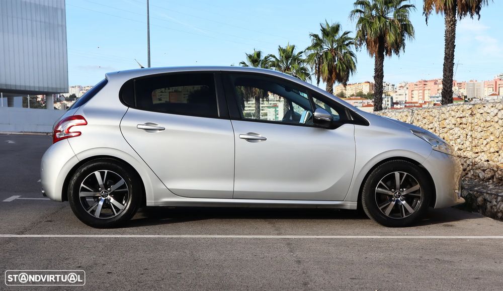 Peugeot 208 1.4 HDi Active - 3