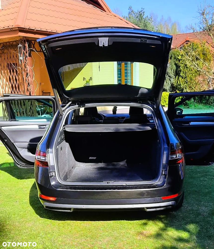 Skoda Superb 2.0 TDI Ambition DSG - 12