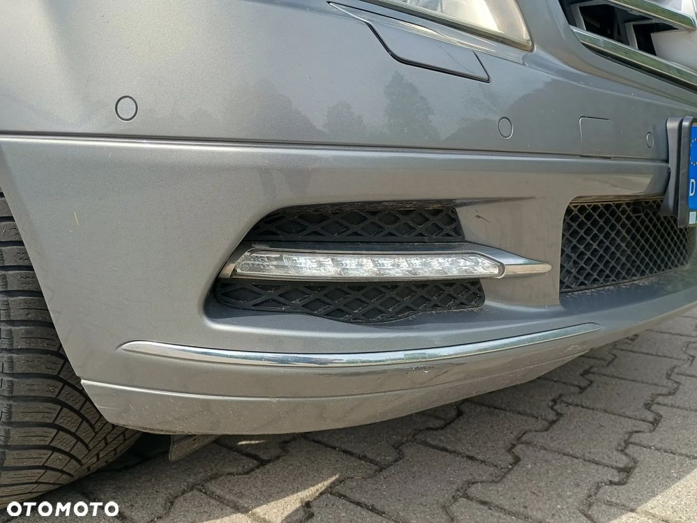 Mercedes-Benz Klasa C 180 CGI Automatik BlueEFFICIENCY Avantgarde - 15