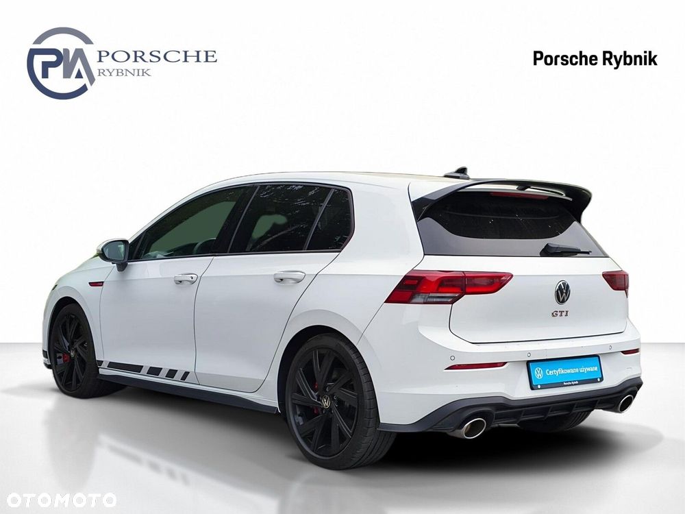 Volkswagen Golf - 4