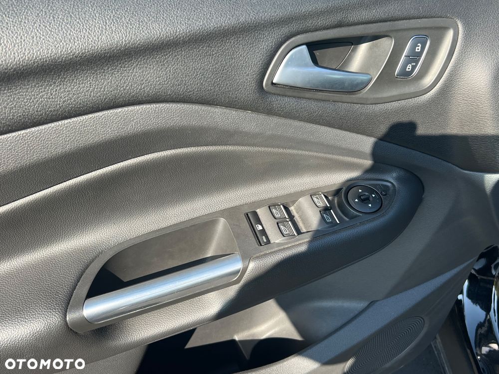 Ford Kuga 1.5 EcoBoost FWD Titanium ASS MMT6 - 7