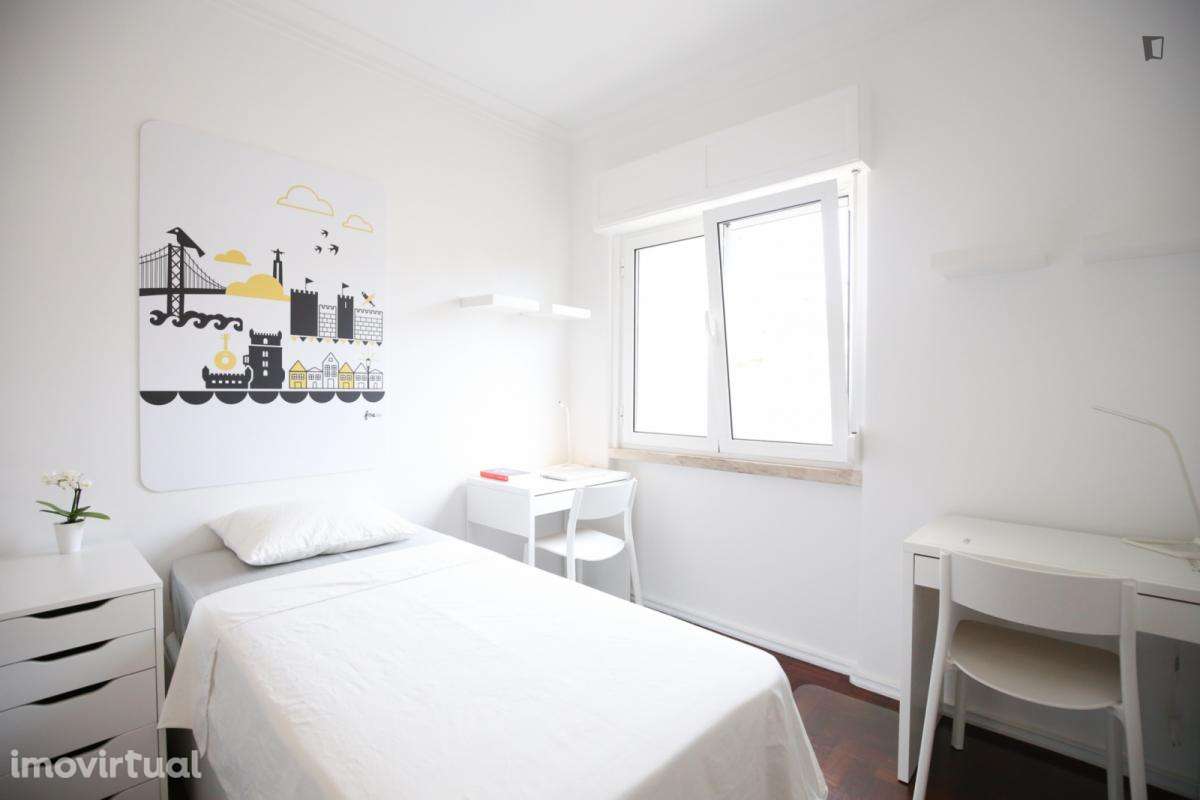 Quarto - localizado em Oeiras Lisbon - Grande imagem: 5/32