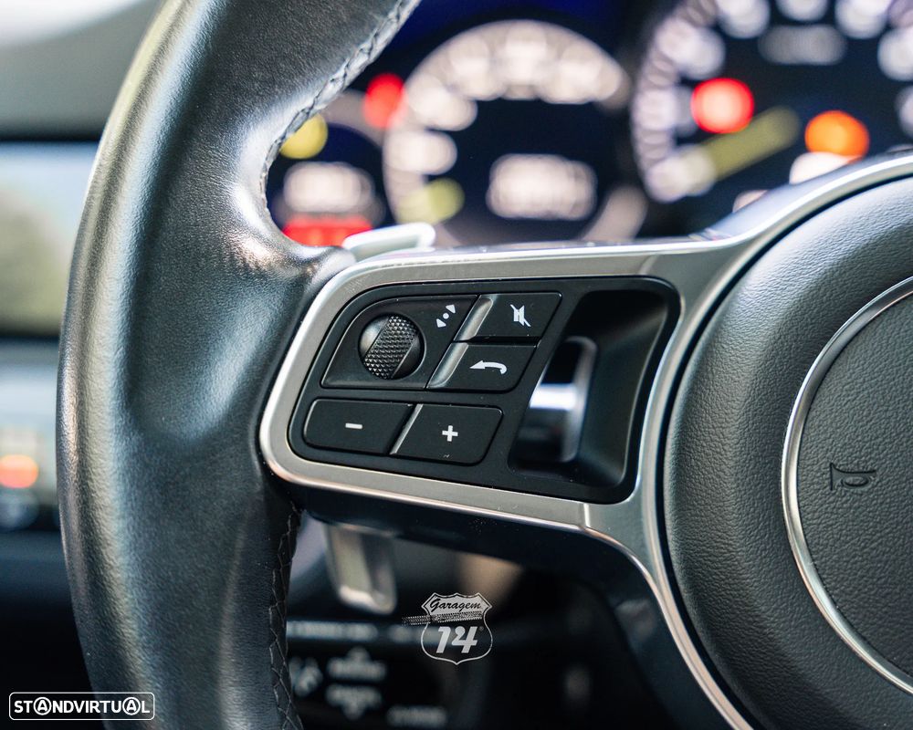 Porsche Cayenne Coupé E-Hybrid - 18