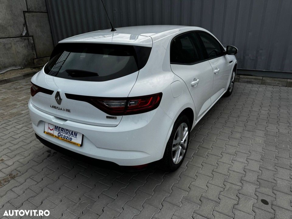 Renault Megane Blue dCi 116 Zen - 5