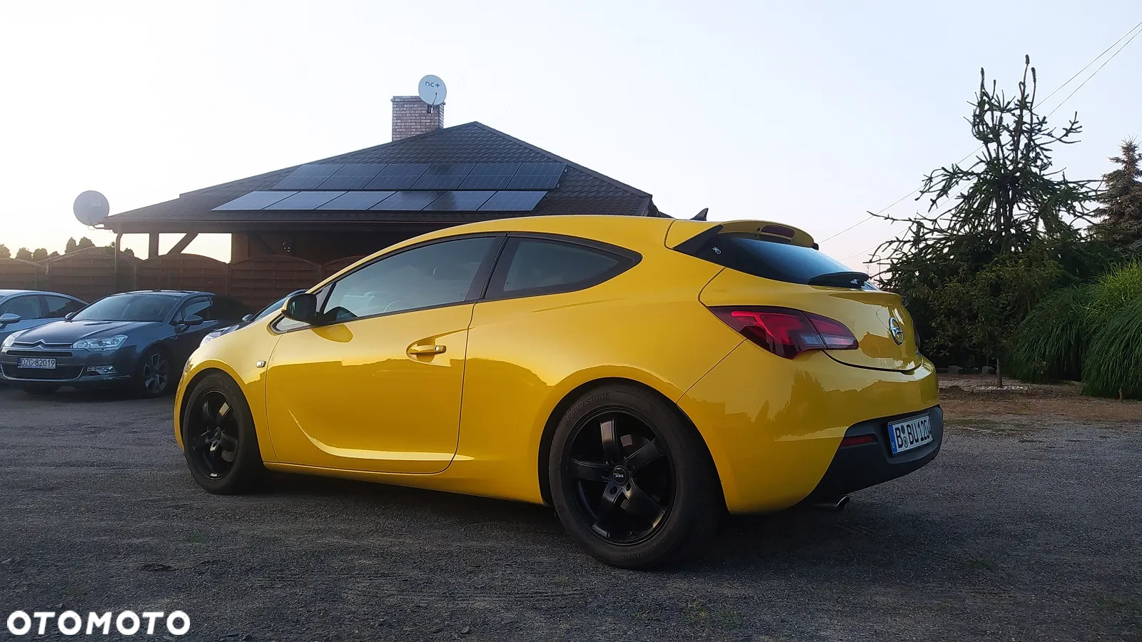 Opel Astra GTC 1.6 Turbo Edition - 10