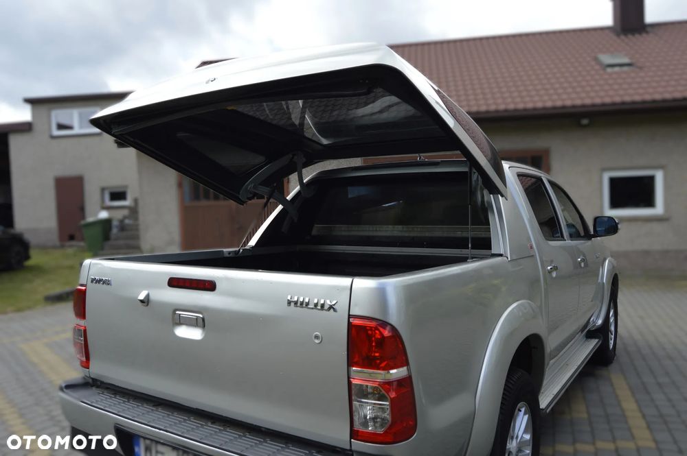 Toyota Hilux 3.0 D-4D SR5 - 10