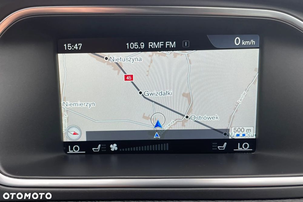 Volvo V40 D2 Momentum - 17
