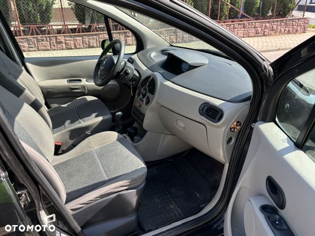 Renault Modus - 11